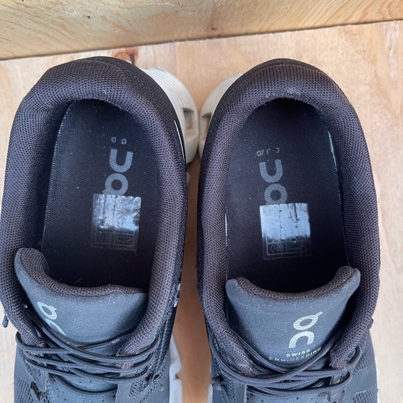 Women’s On Cloud 5 Running Shoes size 8 - Picture 9 of 10